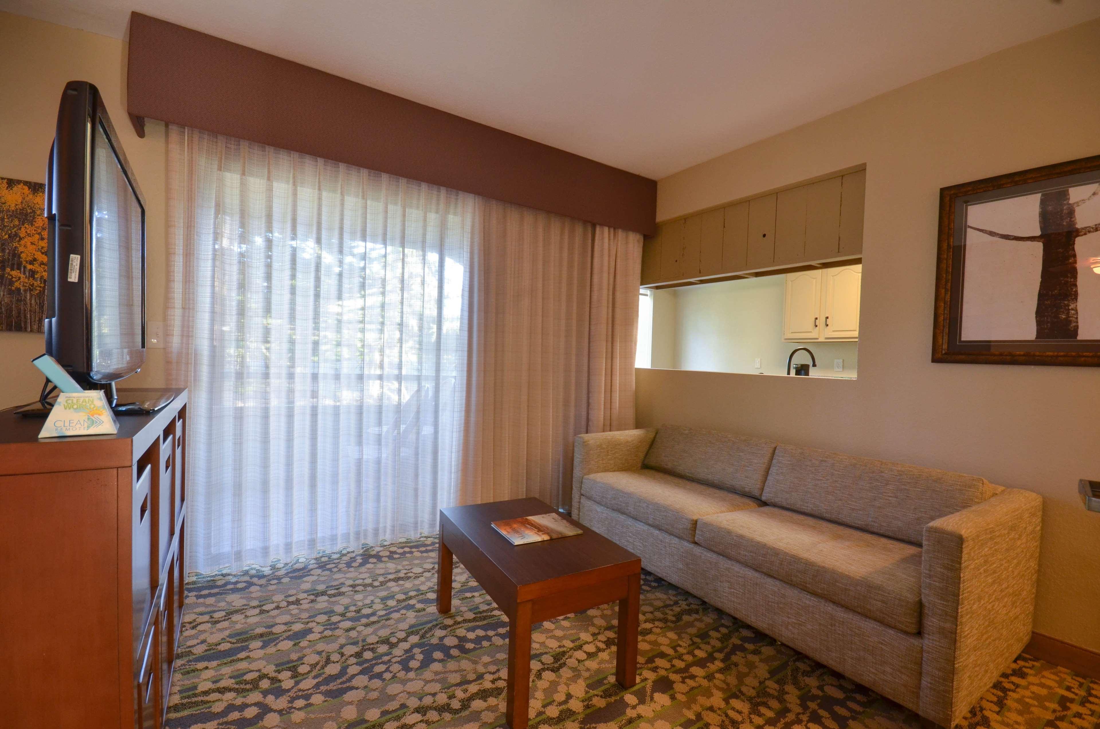 Best Western The Inn & Suites Πασίφικ Γκρόουβ Εξωτερικό φωτογραφία