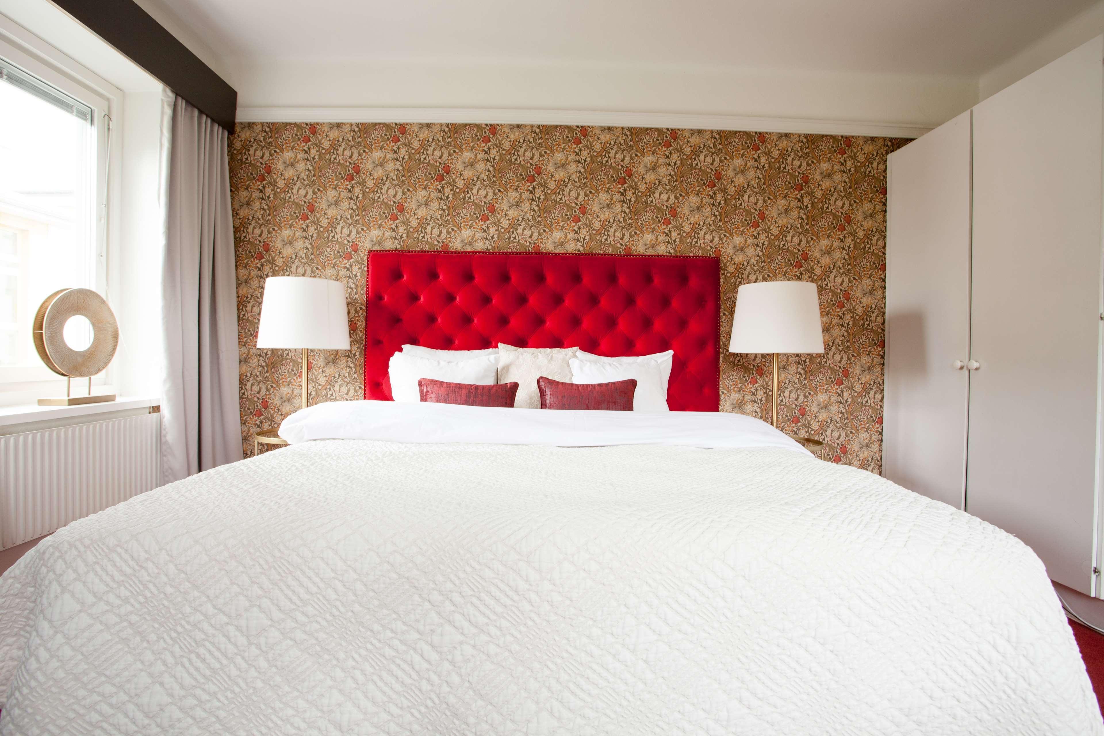 Best Western The Inn & Suites Πασίφικ Γκρόουβ Εξωτερικό φωτογραφία
