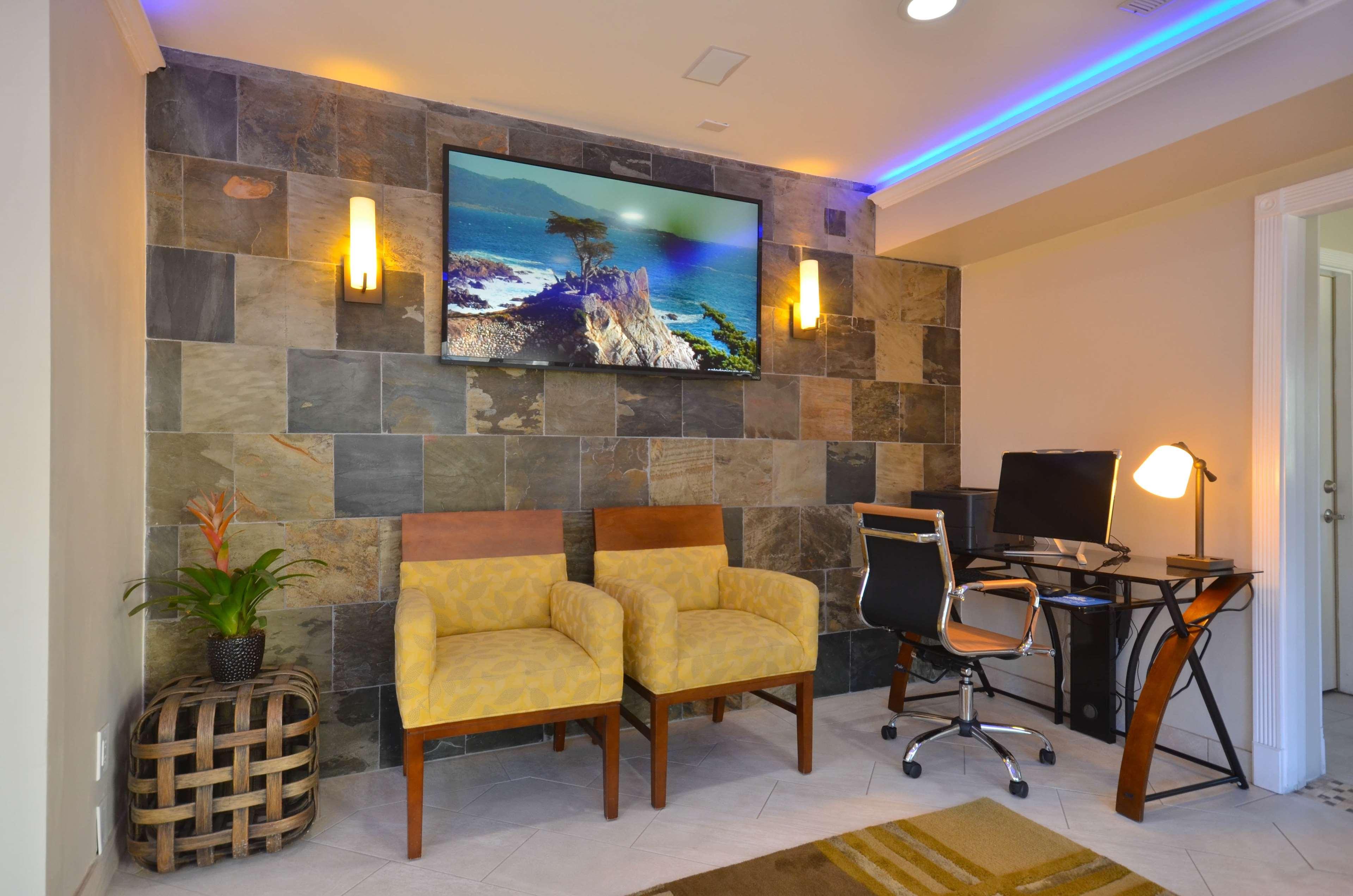 Best Western The Inn & Suites Πασίφικ Γκρόουβ Εξωτερικό φωτογραφία