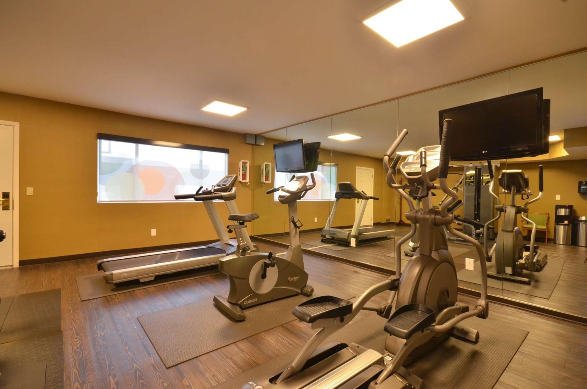 Best Western The Inn & Suites Πασίφικ Γκρόουβ Εξωτερικό φωτογραφία
