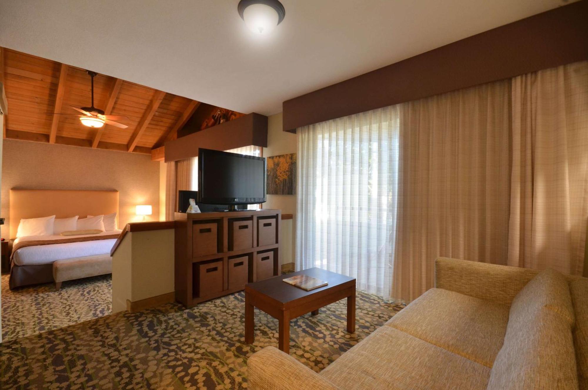 Best Western The Inn & Suites Πασίφικ Γκρόουβ Εξωτερικό φωτογραφία